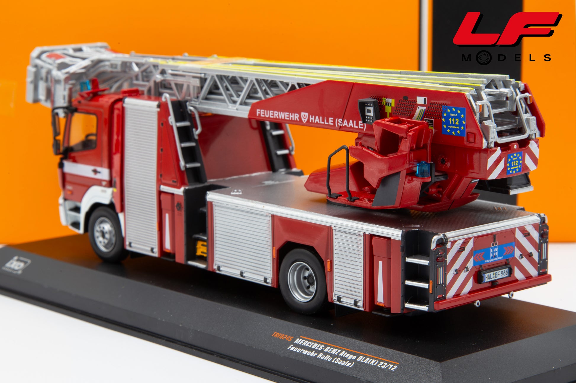 modellino mercedes atego vvf ixo 1:43 posteriore