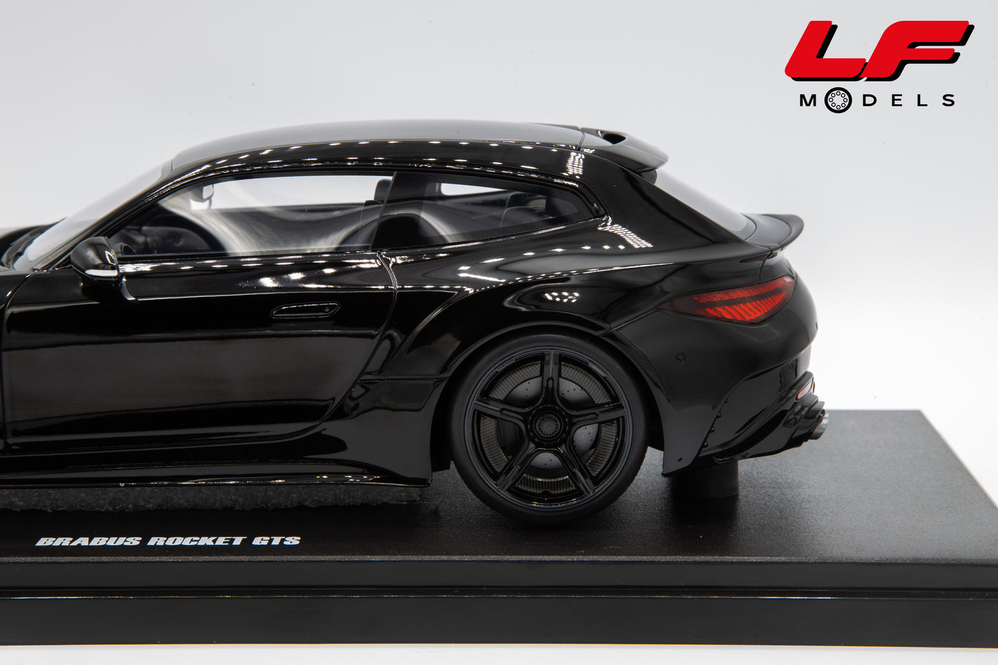 modellino mercedes brabus rocket gts gt spirit 1:18 GT544 vista laterale