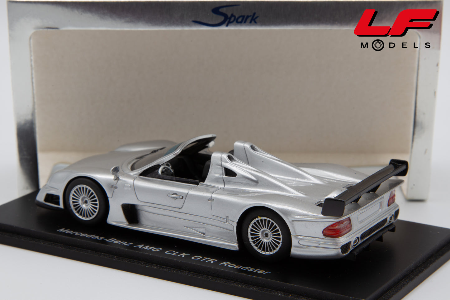 modellino mercedes clk roadster spark 1:43 posteriore