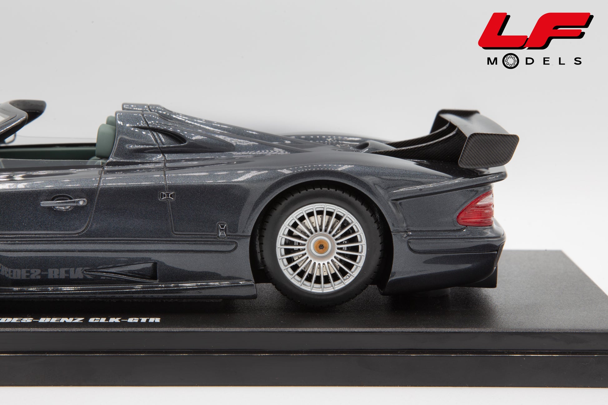 modellino mercedes clk gtr roadster gt spirit 1:18 cerchio