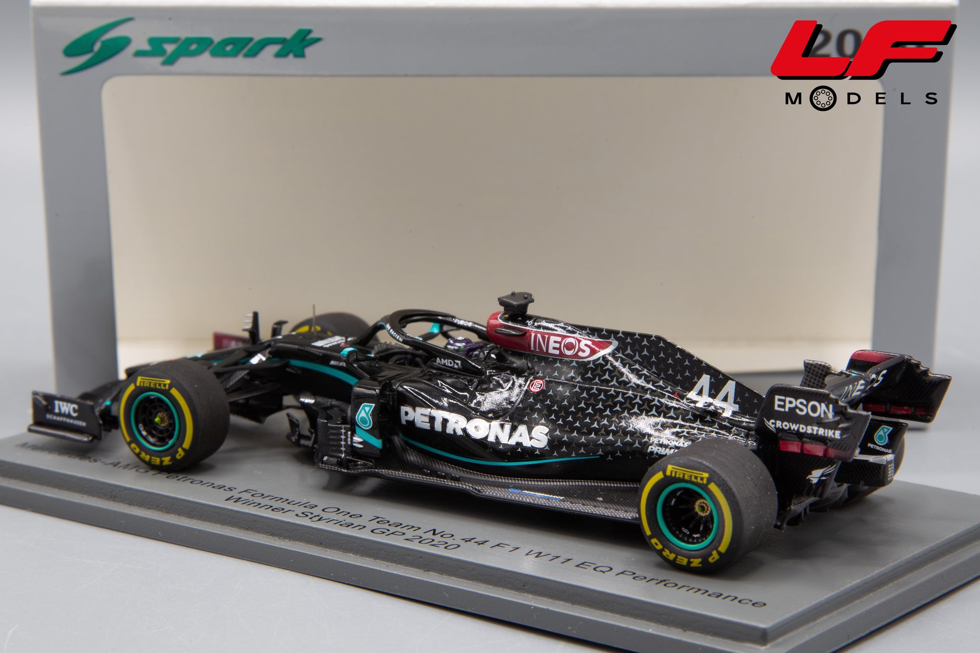 modellino mercedes f1 w11 spark 1:43 posteriore
