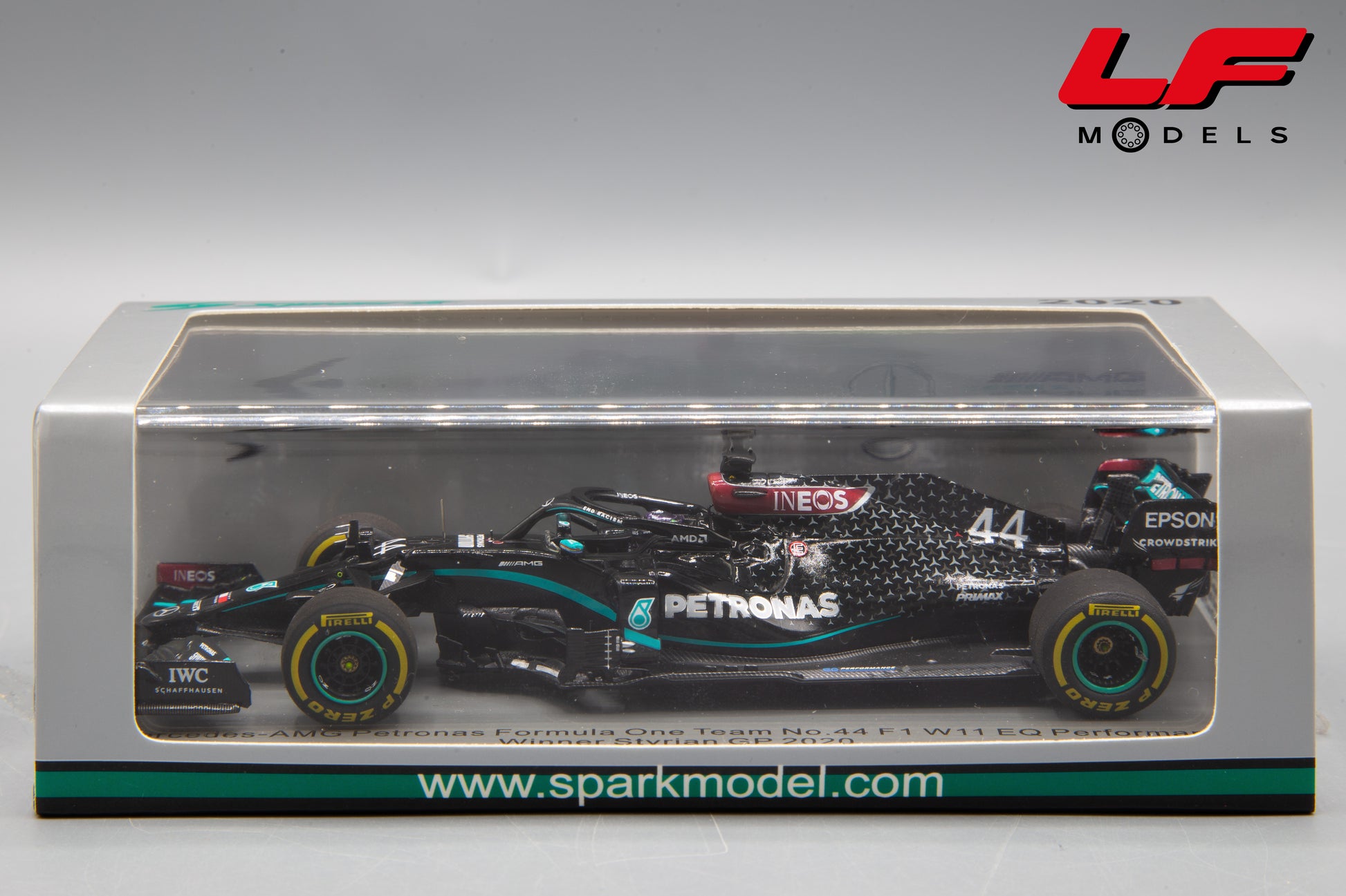 modellino mercedes f1 w11 spark 1:43 scatola