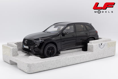 modellino mercedes glc 63 amg nero nzg 1:18 111000050 vista frontale