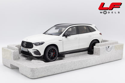 modellino mercedes glc 63 amg bianco nzg 1:18 111000040 vista frontale