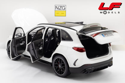 modellino mercedes glc 63 amg bianco nzg 1:18 111000040 vista posteriore