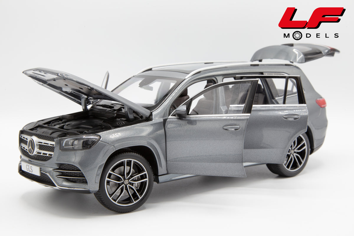 modellino mercedes gls jadi 1:18 B66960623 vista frontale
