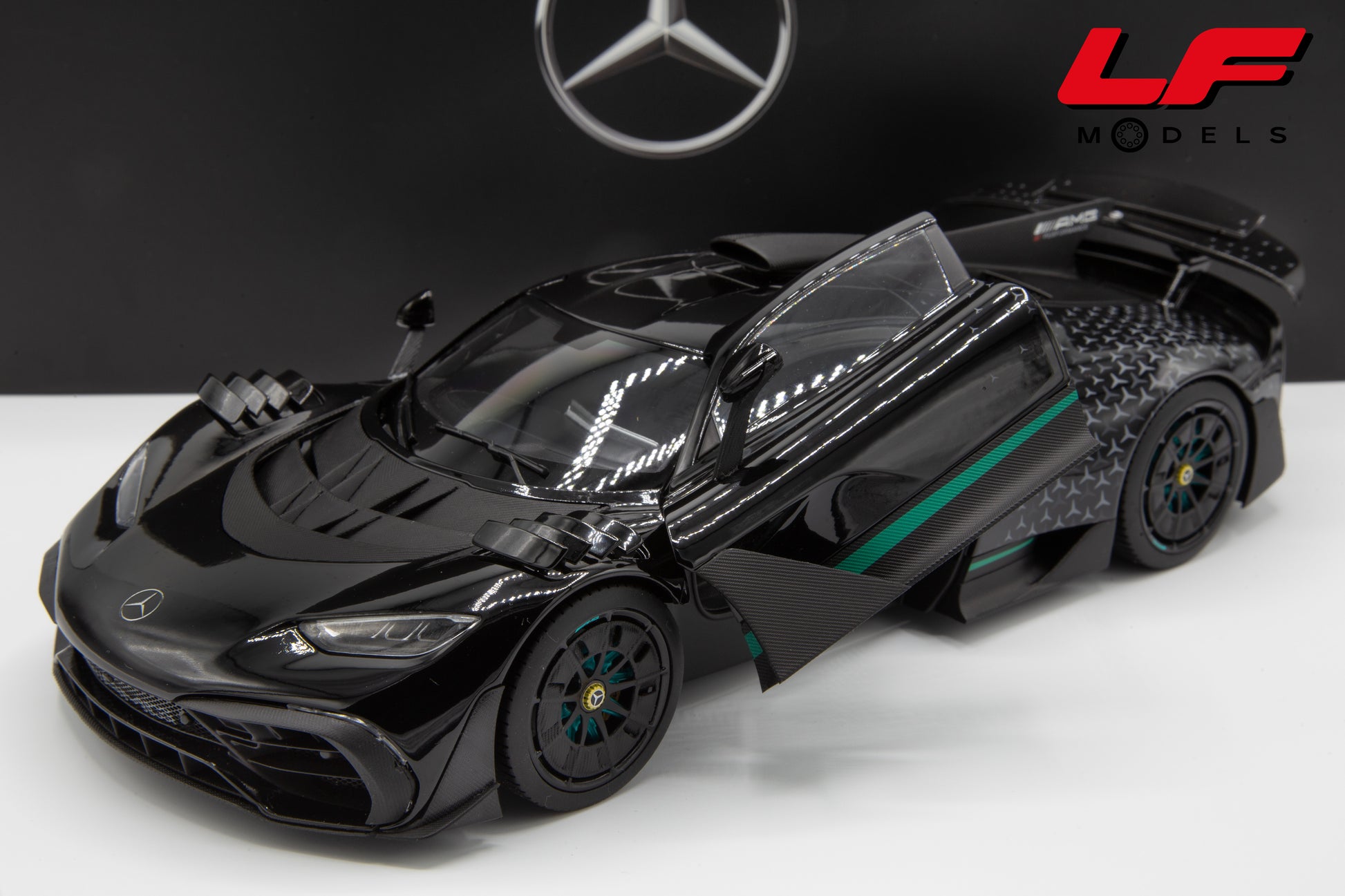 modellino mercedes one amg nzg 1:18 frontale aperto