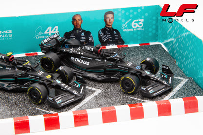modellino mercedes fw14 george russel set burago 1:43 18-38071-SET vista frontale