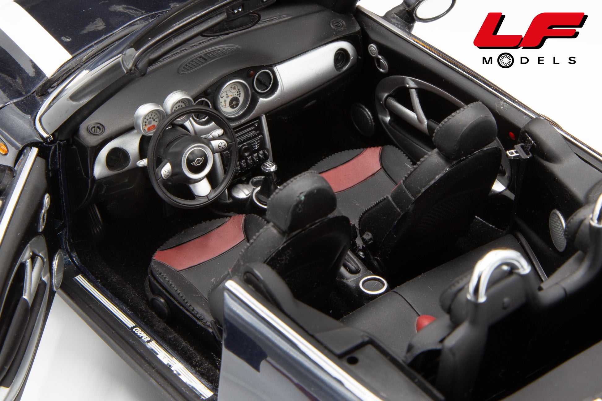 modellino mini cooper kyosho 1:18 interni