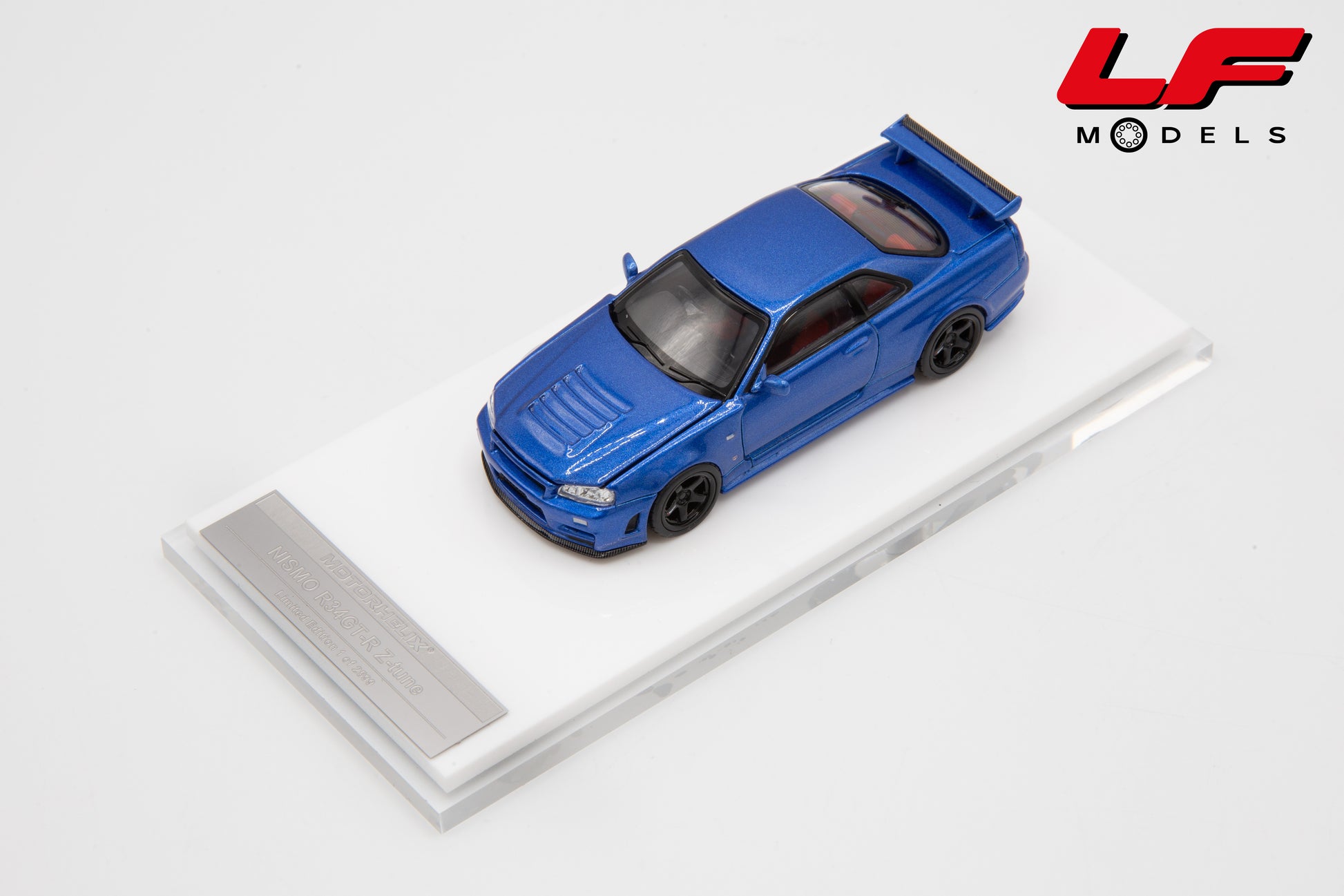 modellino nissan gtr r34 z tune motorhelix 1:64 M63416 vista frontale