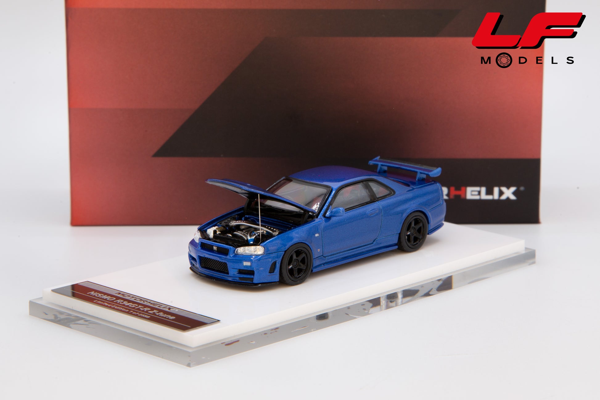 modellino nissan gtr r34 z tune motorhelix 1:64 M63416 vista frontale aperta