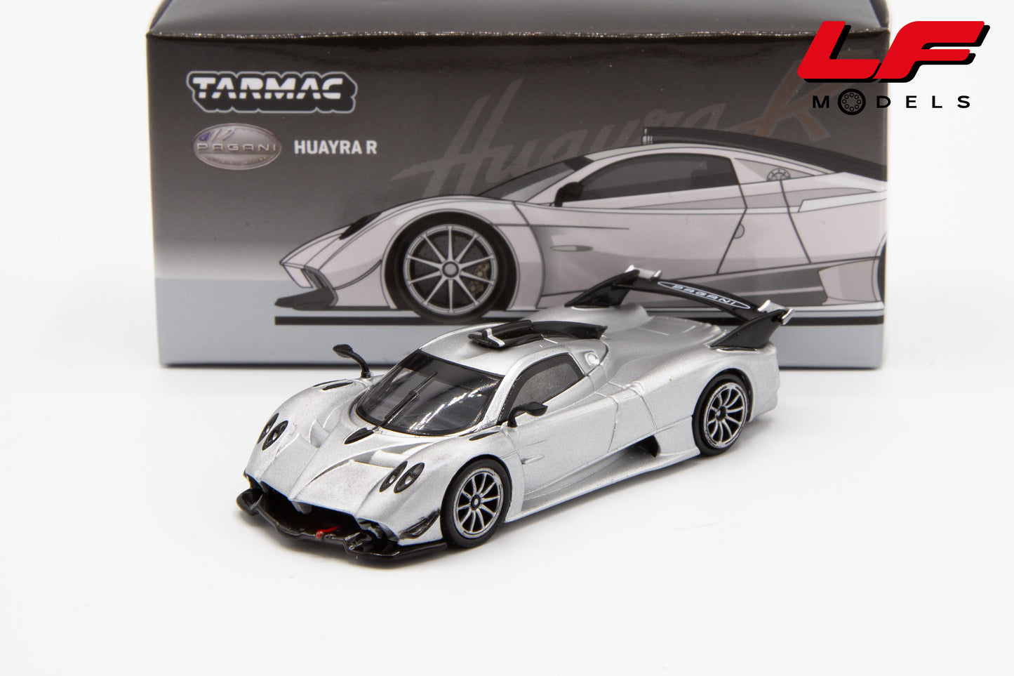 modellino pagani huayra r tarmac 1:64