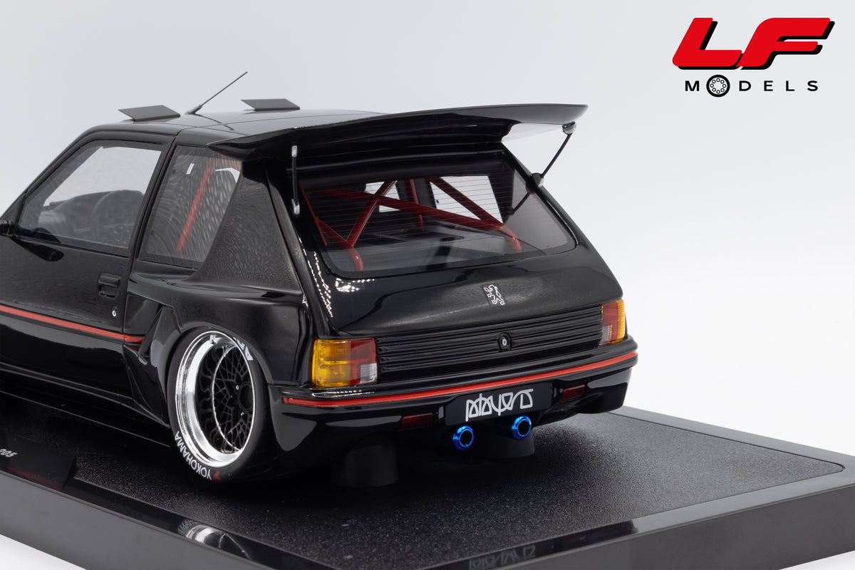 modellino peugeot 205 khyzyl ottomobile 1:18 OT1257 vista posteriore