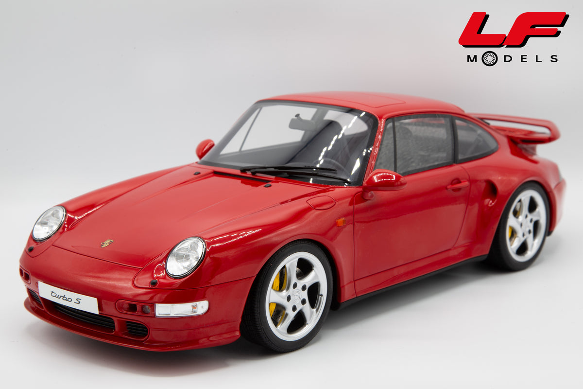modellino porsche 911 993 turbo s rosso gt spirit 1:12 GT556 vista frontale