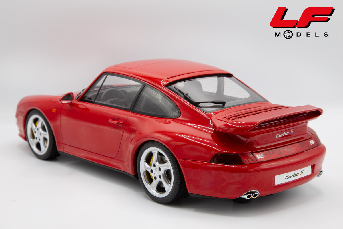modellino porsche 911 993 turbo s rosso gt spirit 1:12 GT556 vista posteriore