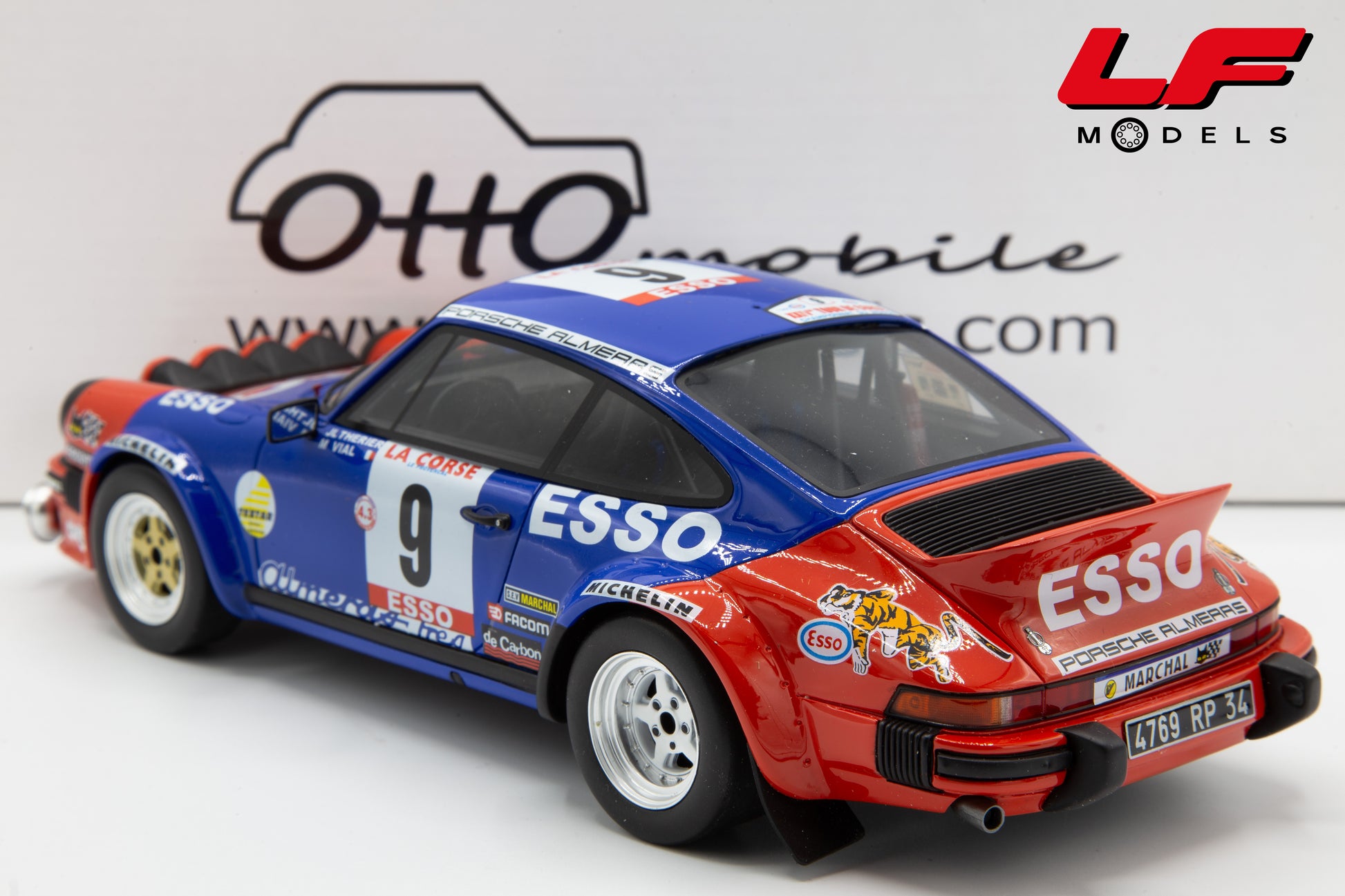 modellino porsche 911 rally ottomobile 1:18