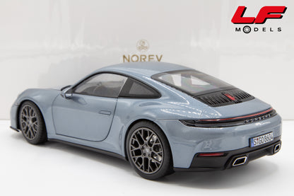 modellino porsche 911 992 norev 1:18 posteriore