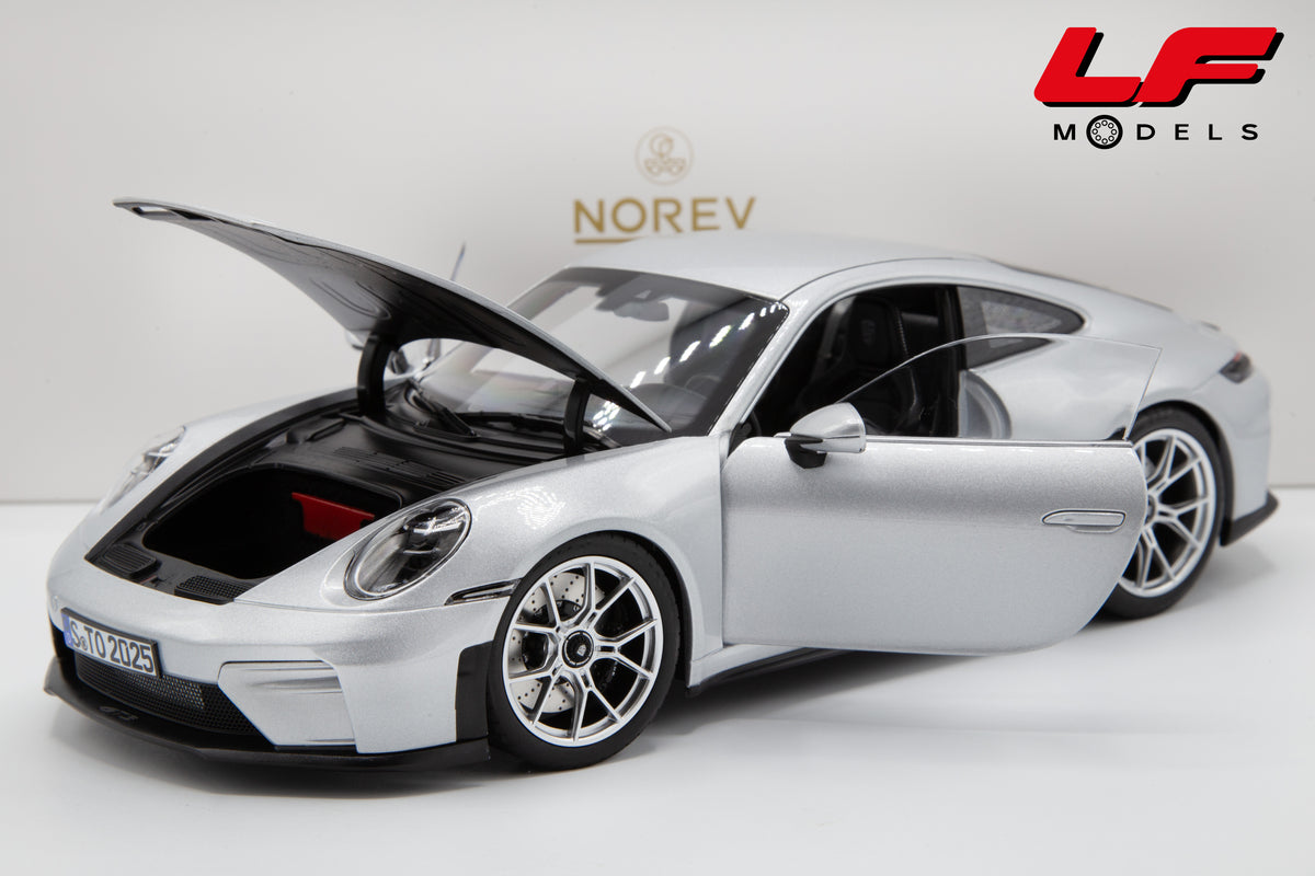 modellino porsche 911 992 gt3 touring norev 1:18 187002 vista frontale aperto