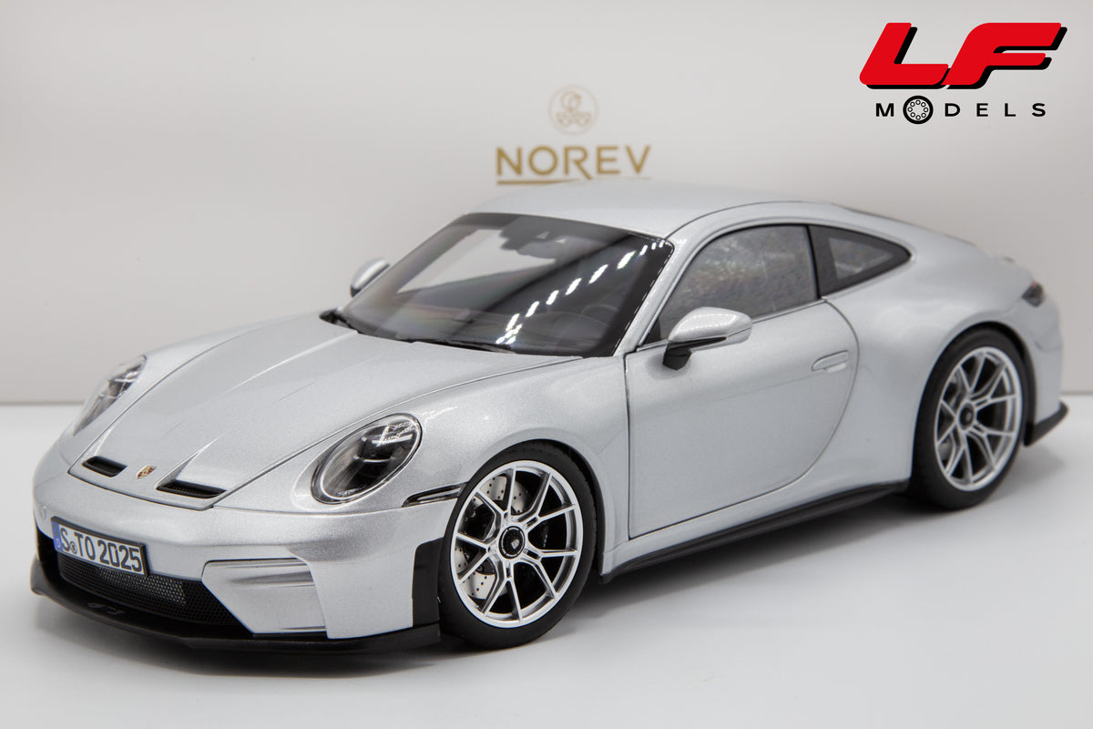 modellino porsche 911 992 gt3 touring norev 1:18 187002 vista frontale