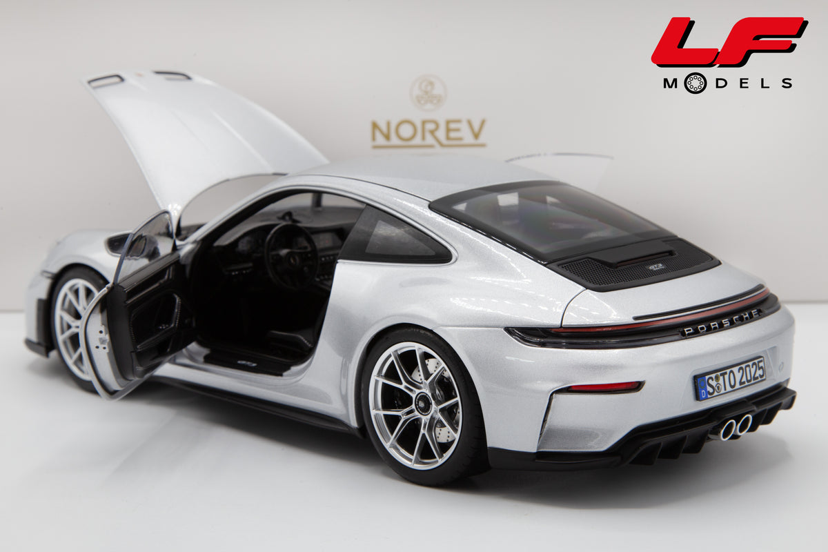 modellino porsche 911 992 gt3 touring norev 1:18 187002 vista posteriore aperto