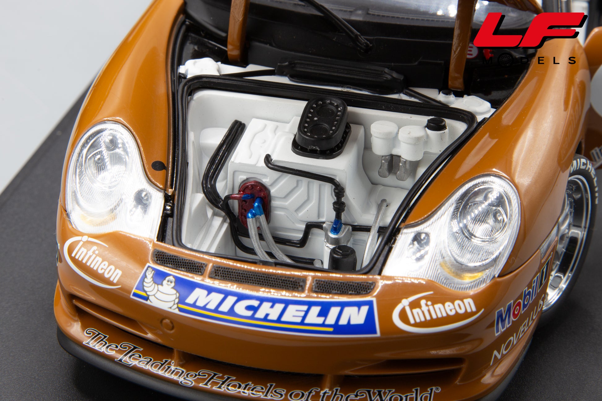 modellino porsche 911 gt3r asian cup 2003 autoart 1:18 serbatoio