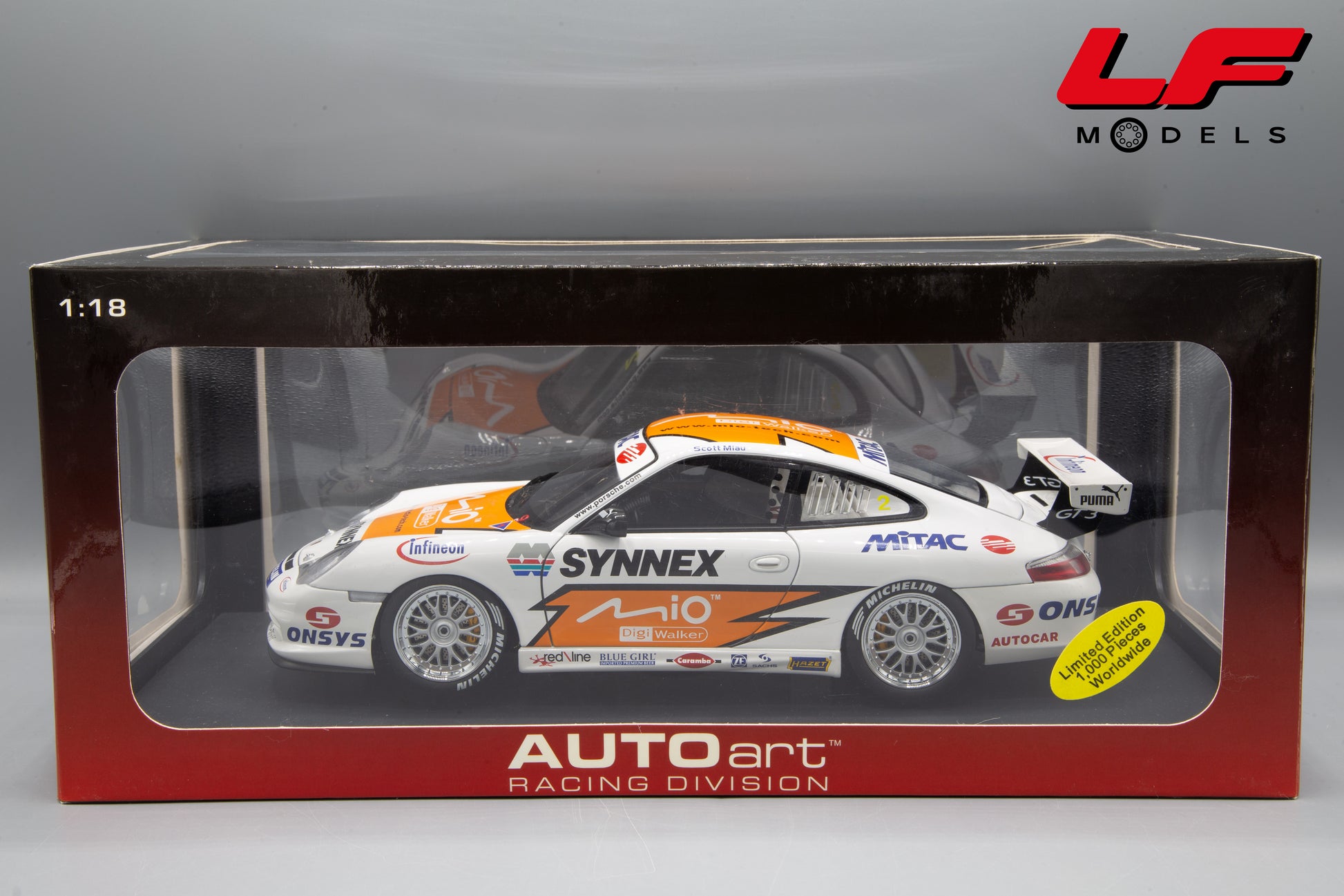 modellino porsche 911 gt3r asian cup 2004 autoart 1:18 scatola