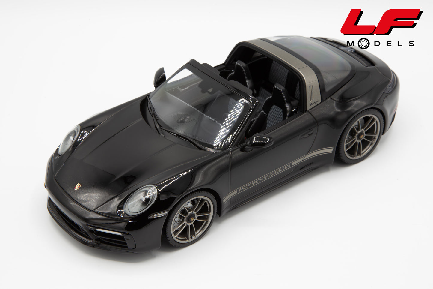 modellino porsche 911 992 targa minichamps 1:18 WAP0215410TTRG vista frontale