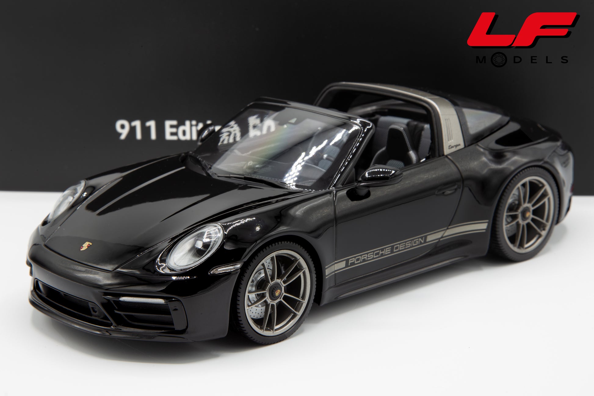 modellino porsche 911 992 targa minichamps 1:18 WAP0215410TTRG vista frontale