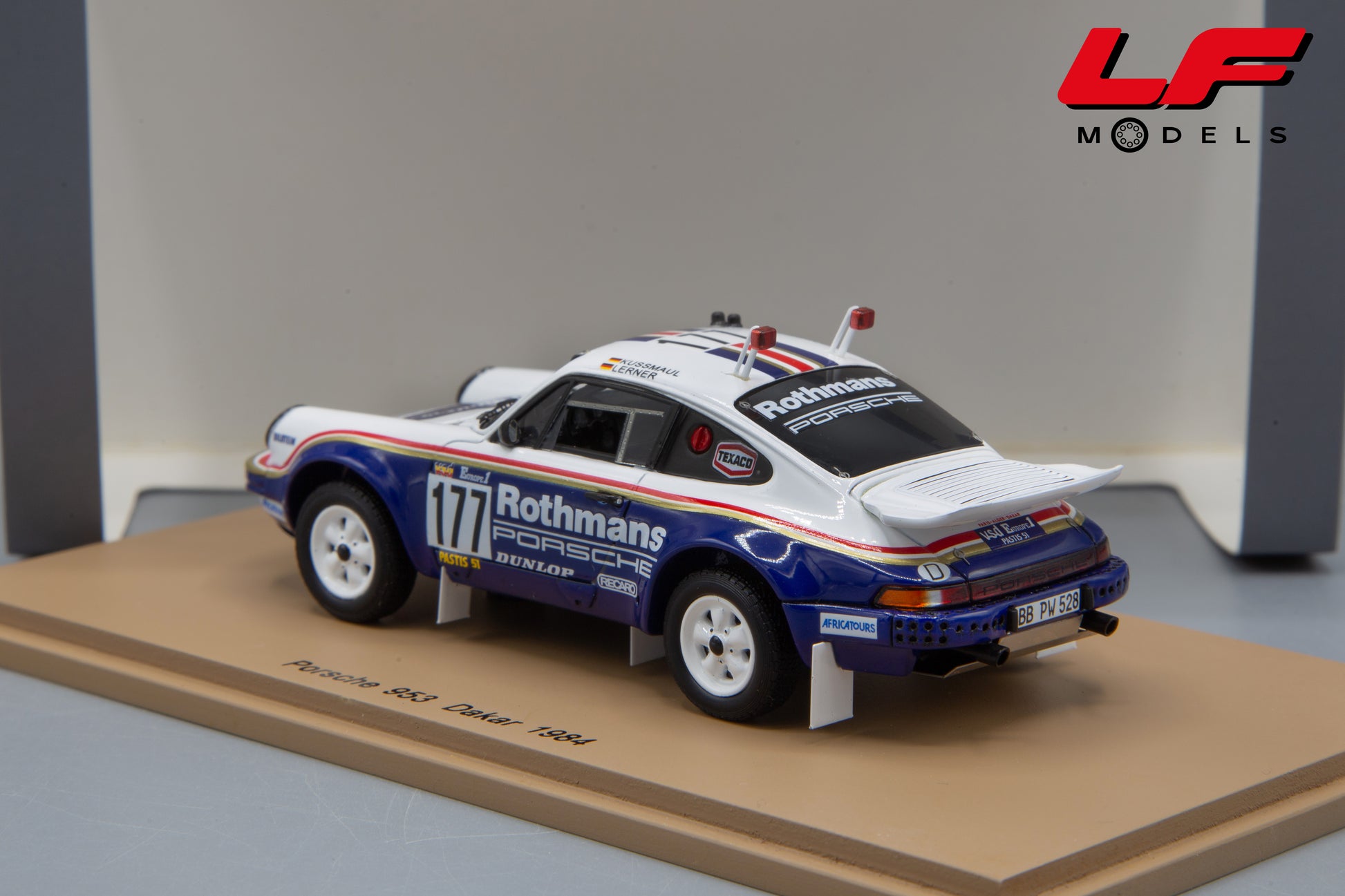 modellino porsche 953 dakar spark 1:43 posteriore