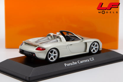 modellino porsche carrera gt maxichamps 1:43 940062630 vista posteriore