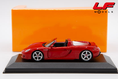 modellino porsche carrera gt maxichamps 1:43 940062631 vista laterale