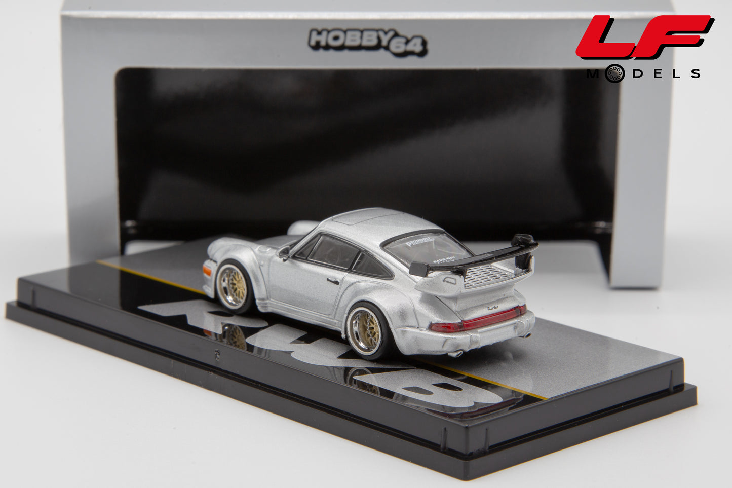 modellino porsche 964 rwb tarmac 1:64 posteriore