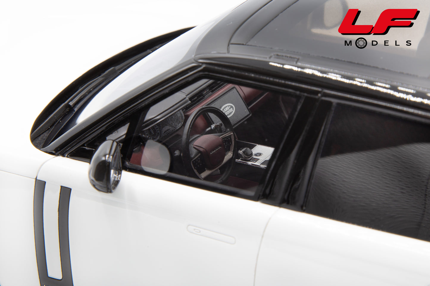 modellino range rover gt spirit 1:18 interni