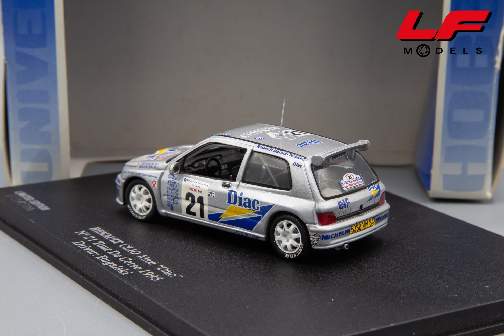 modellino renault clio maxi rally universal hobbies 1:43 posteriore
