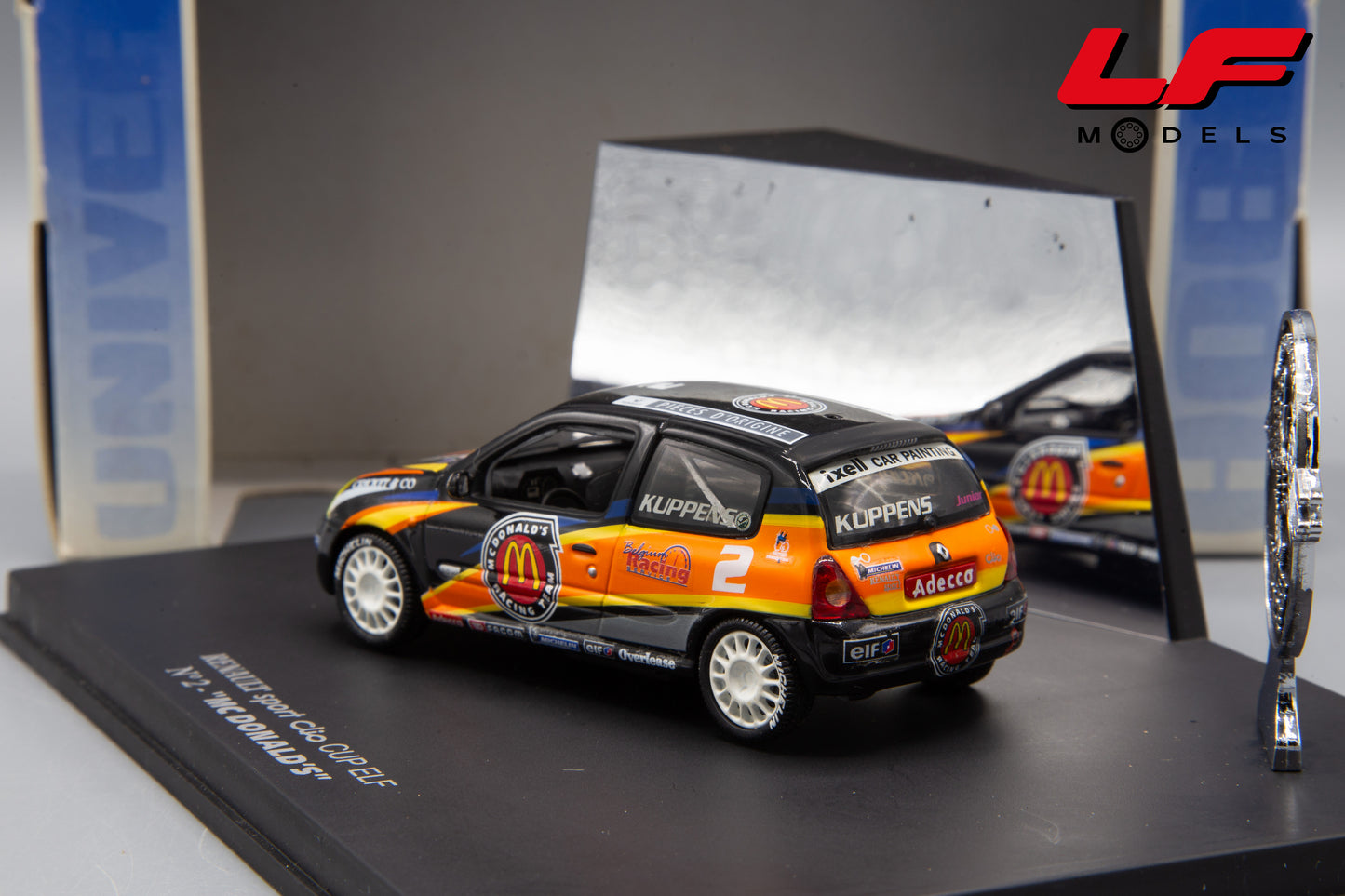 UNIVERSAL HOBBIES RENAULT SPORT CLIO CUP ELF N°2 "MC DONALDS" 1:43