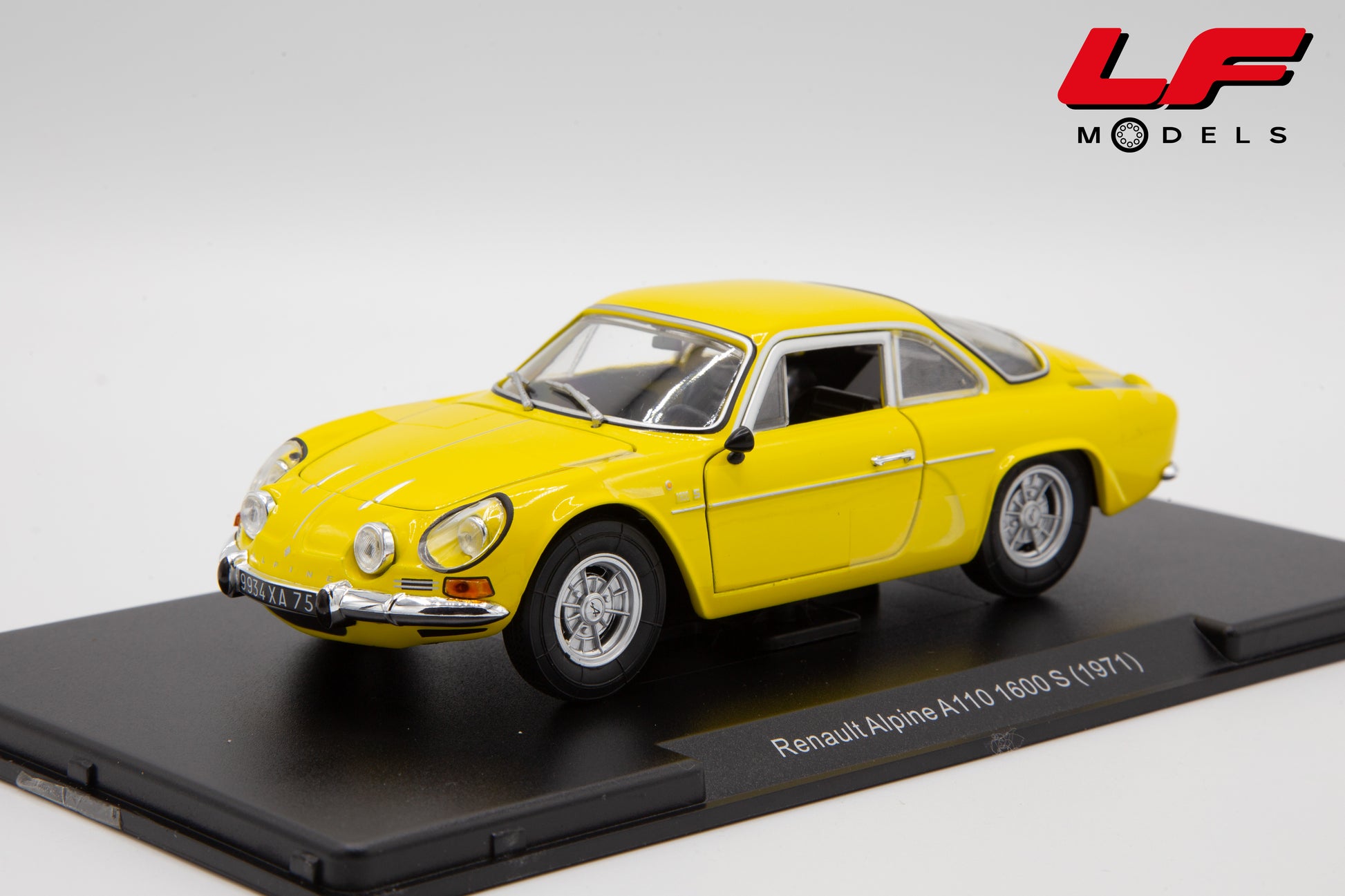 modellino renault alpine a110 edicola 1:24 vista frontale