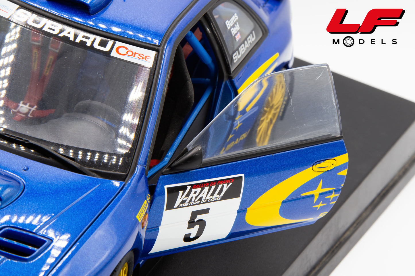 AUTOART SUBARU IMPREZA S5 WRC '99 TDC RALLY FRANCIA 1999 BURNS 1:18