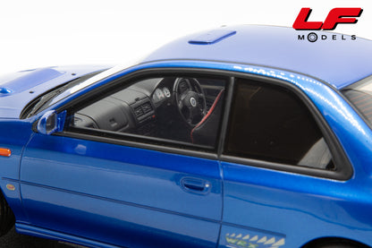modellino subaru impreza wrx limited ottomobile 1:18 interni