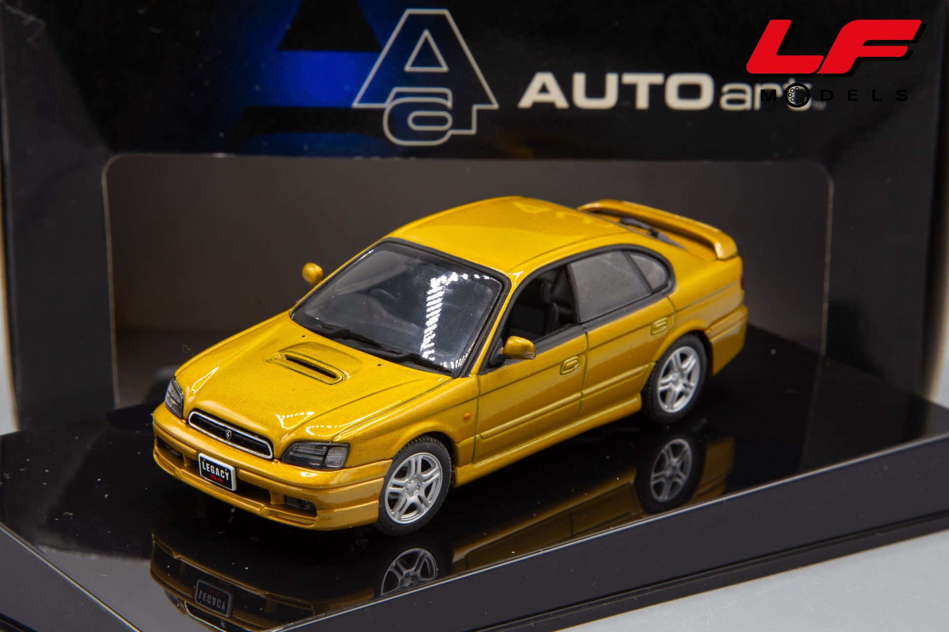 modellino subaru legacy autoart 1:43 frontale