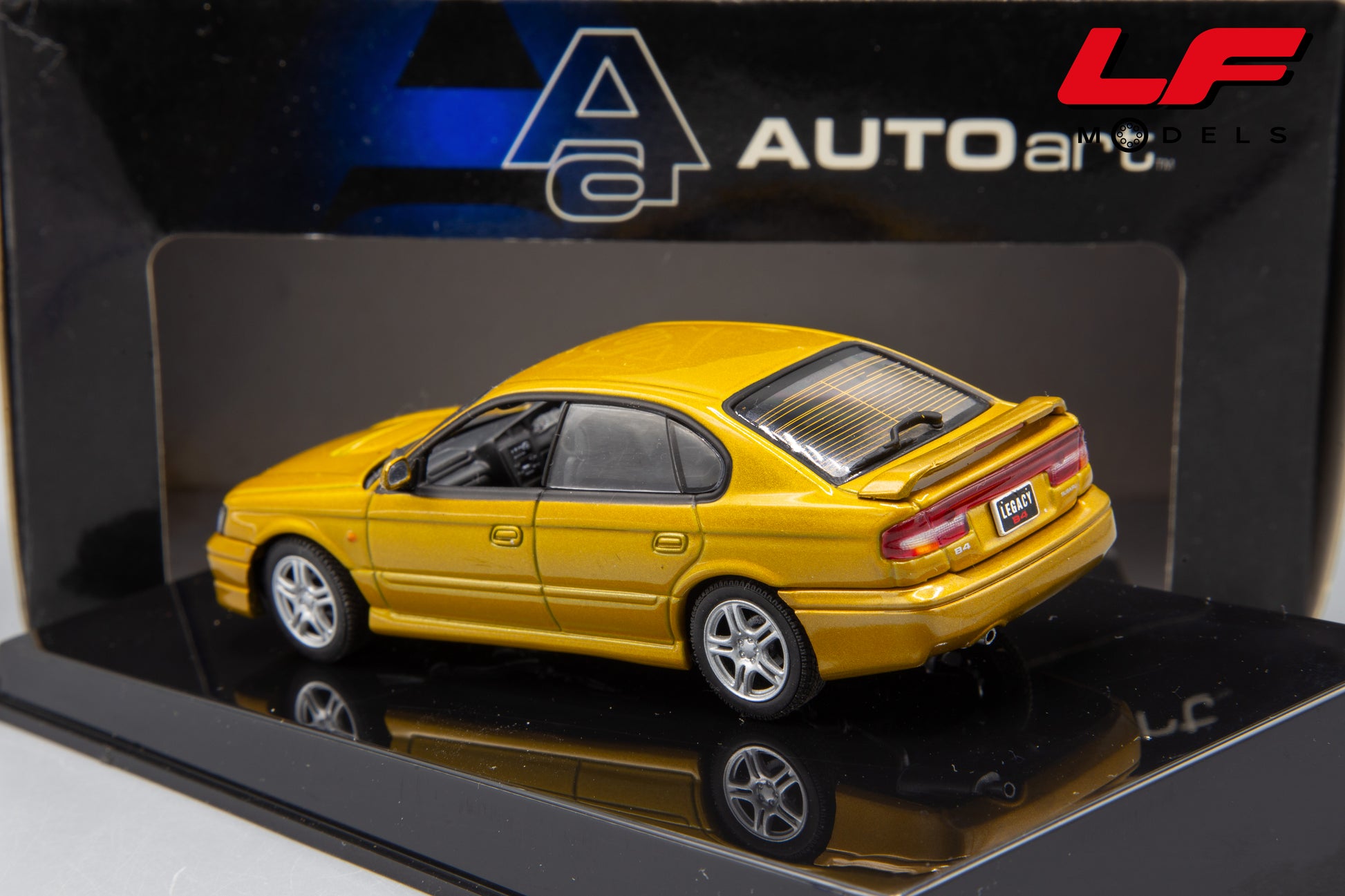 modellino subaru legacy autoart 1:43 posteriore