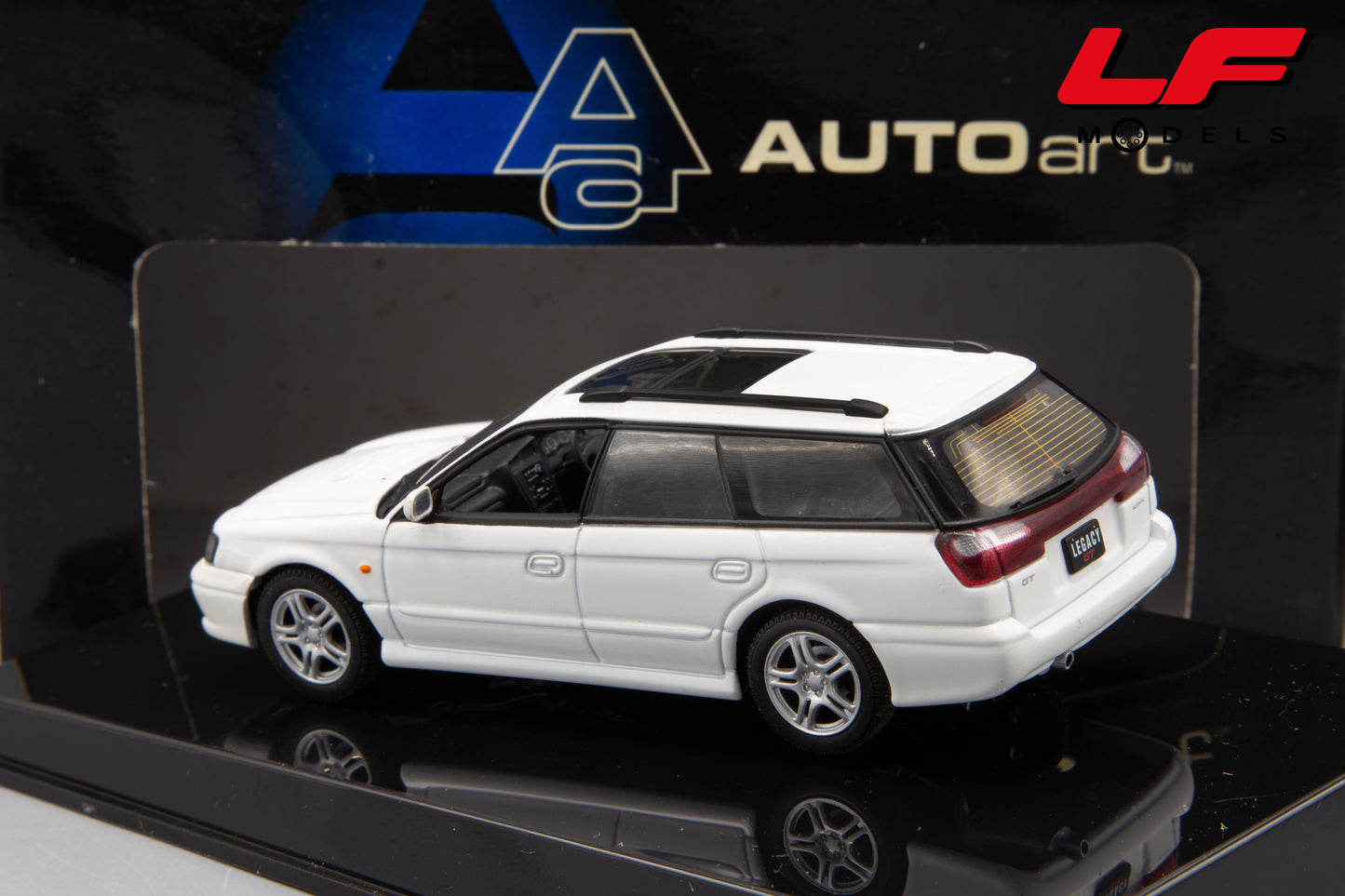 modellino subaru legacy autoart 1:43 posteriore
