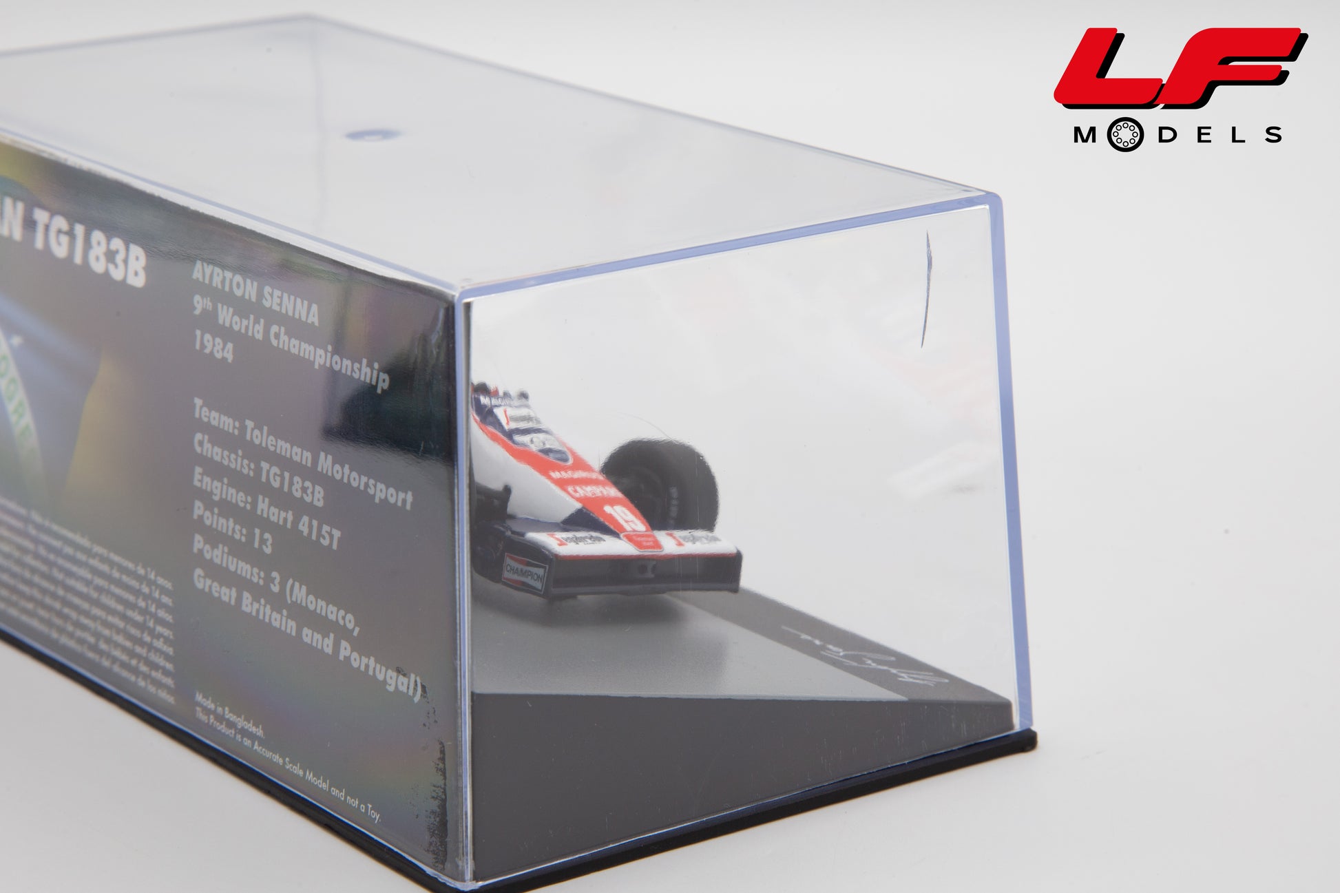 modellino toleman tg183b brazil gp 1984 ayrton senna edicola 1:43 F1BRACOL010-32407 vista teca