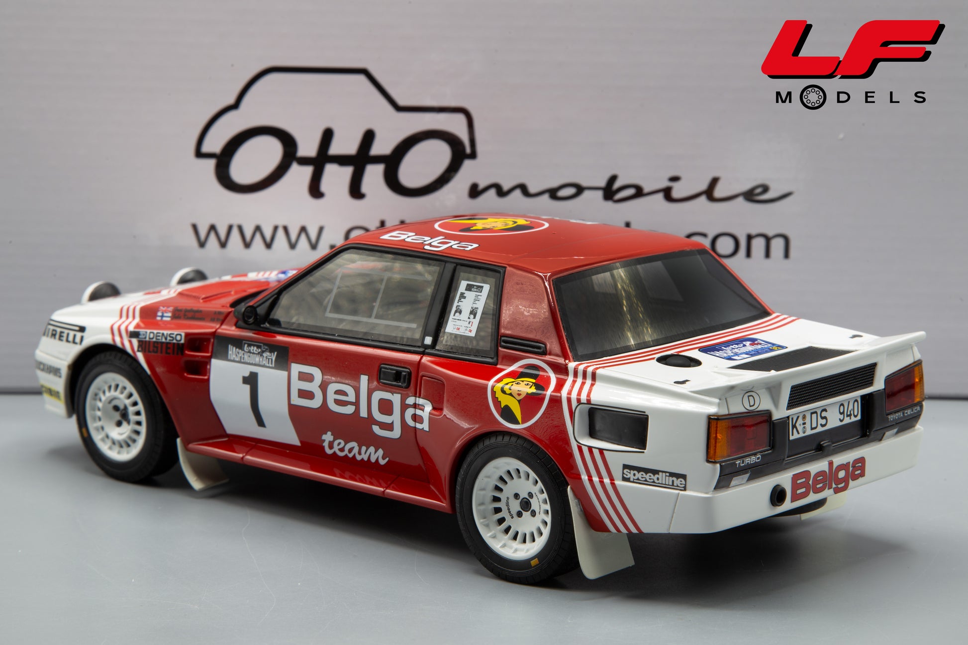 modellino toyota celica ottomobile 1:18 posteriore