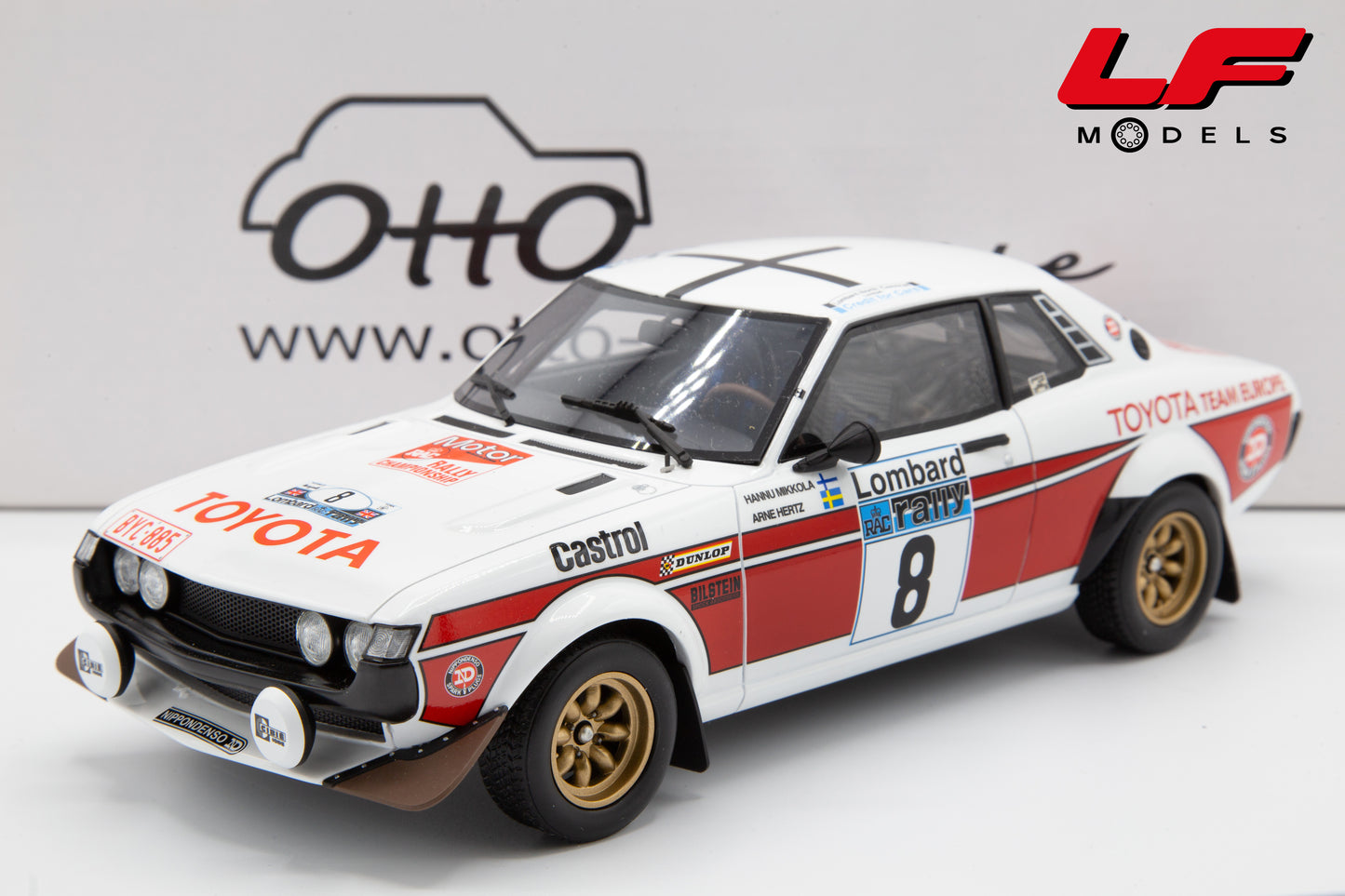 modellino toyota celica rally ottomobile 1:18 frontale