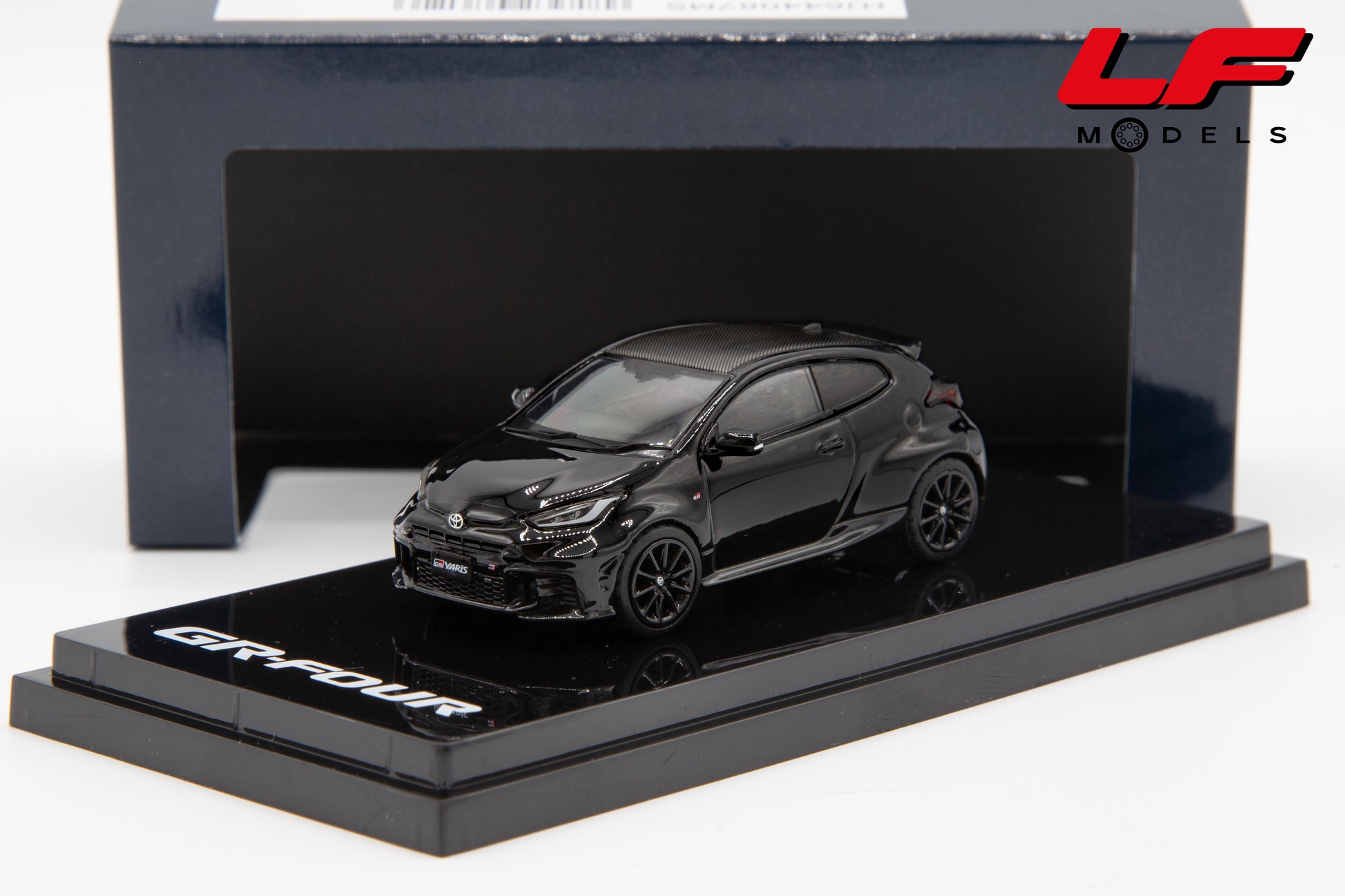 modellino toyota yaris gr nero ignition-model 1:64 HJ641087BK vista frontale