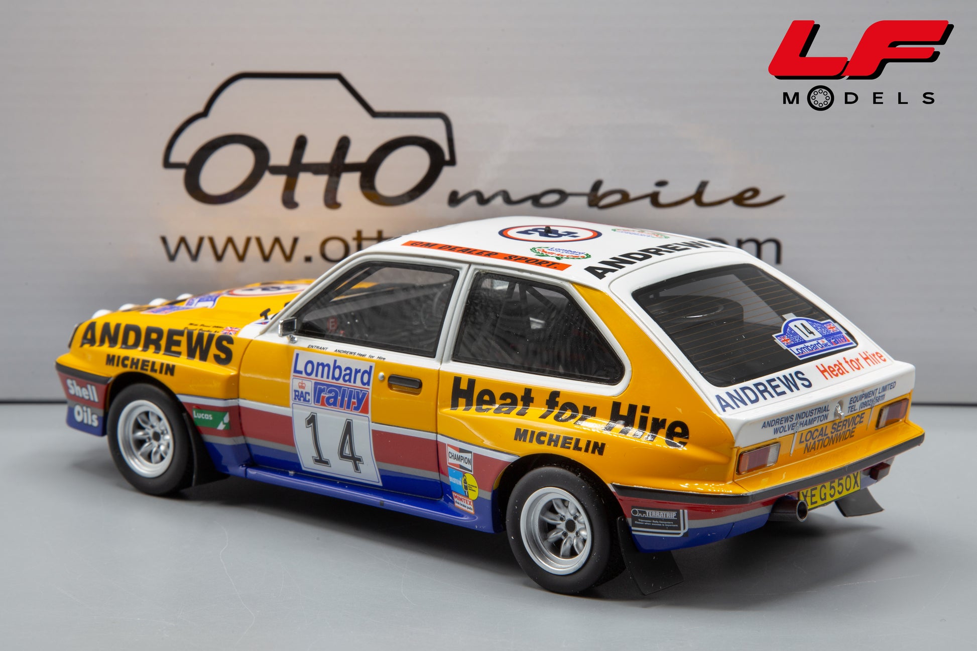 modellino vauxhall chevette ottomobile 1:18 posteriore