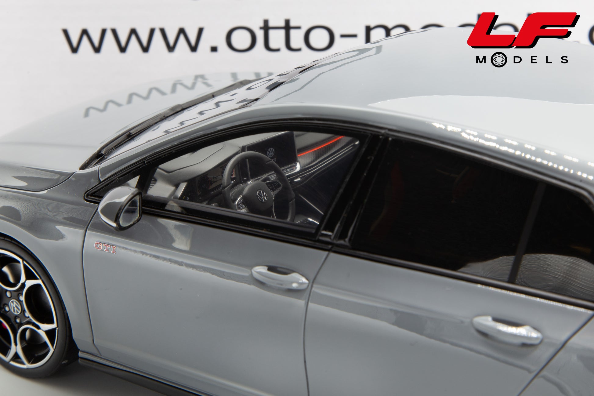 modellino volkswagen golf gti ottomobile 1:18