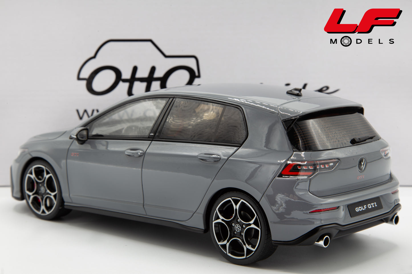 modellino volkswagen golf gti ottomobile 1:18