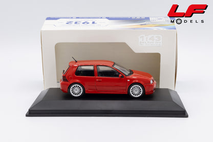 modellino volkswagen golf solido 1:43 4313604 vista laterale