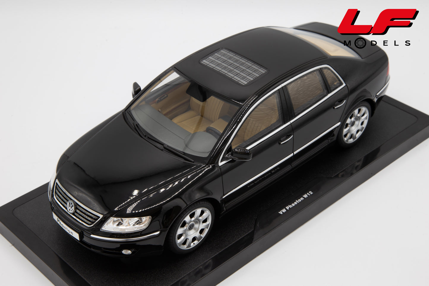 modellino volkswagen phaeton v12 ottomobile 1:18 OT1266 vista frontale